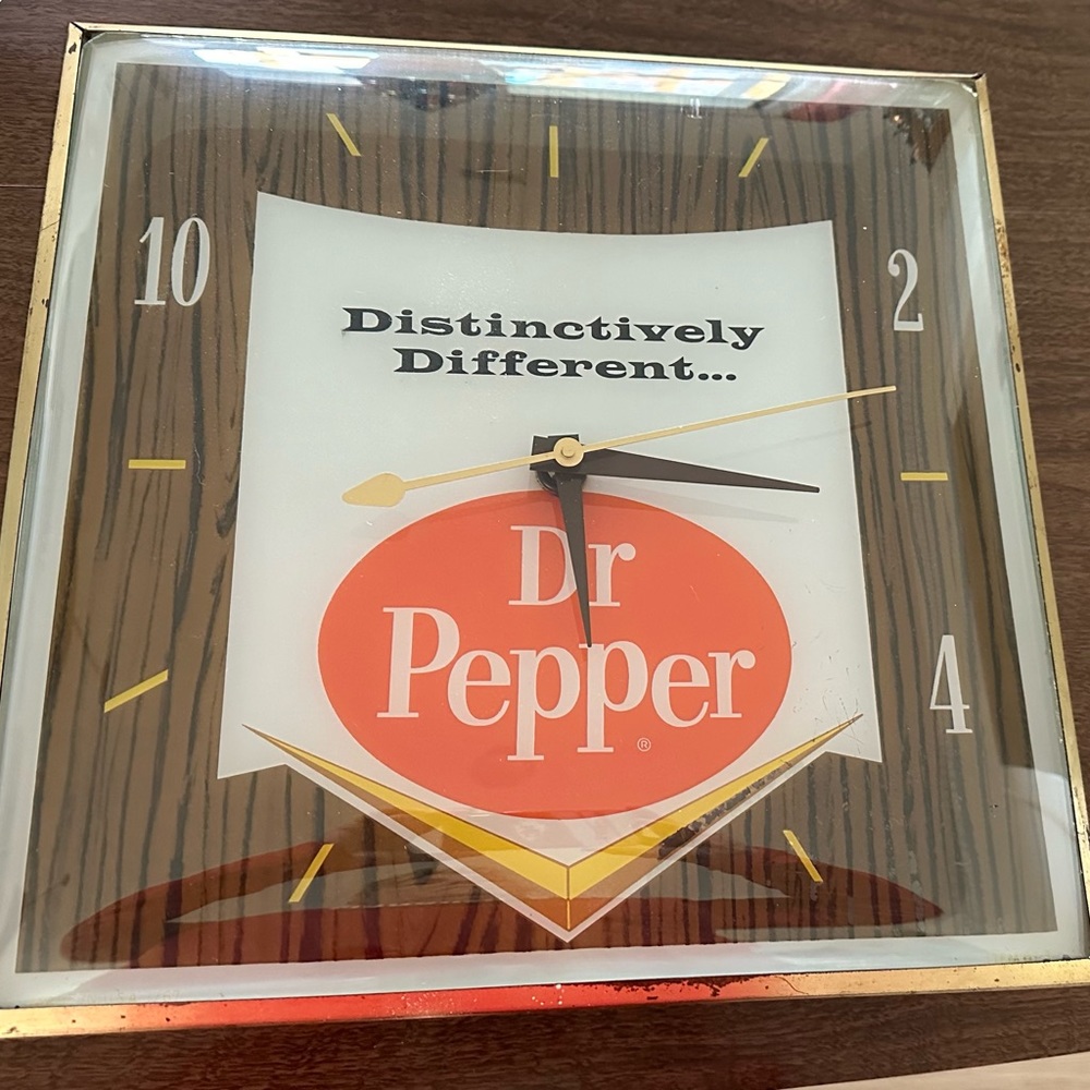 Dr Pepper Pam Advertising Clock